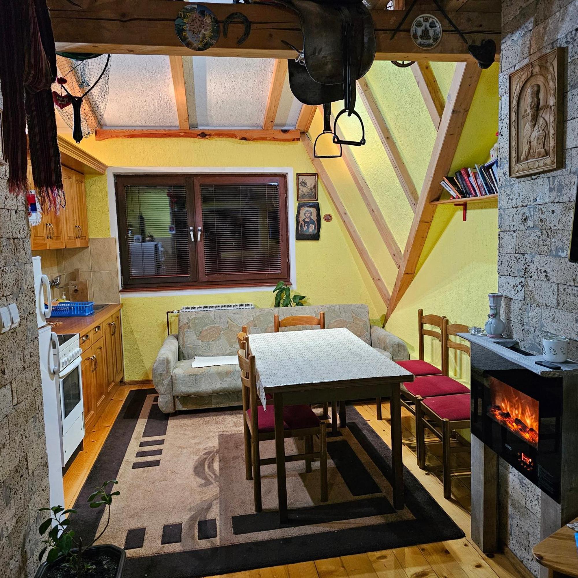 "Athos"Apartment Potkrovlje Visegrad Exterior photo